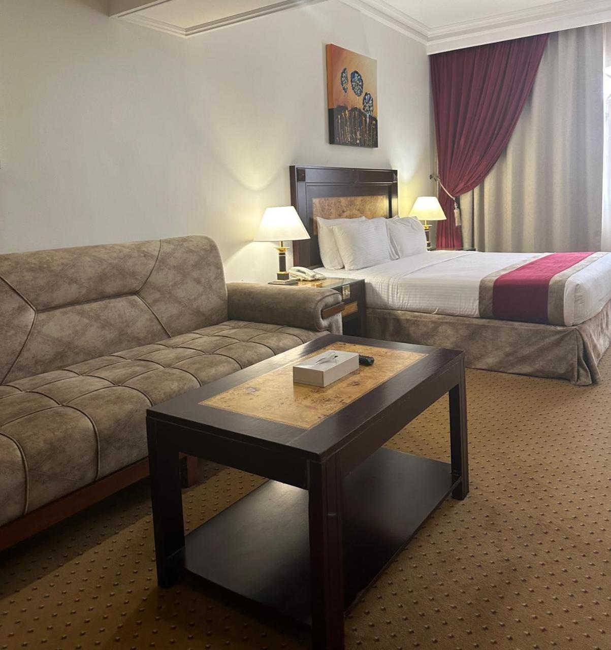 Caesar Hotel Maskat Exteriér fotografie