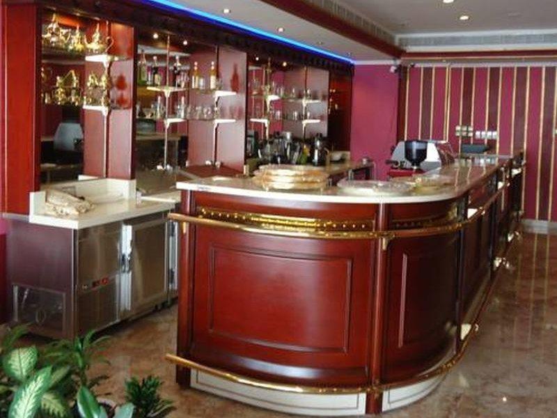 Caesar Hotel Maskat Restaurace fotografie